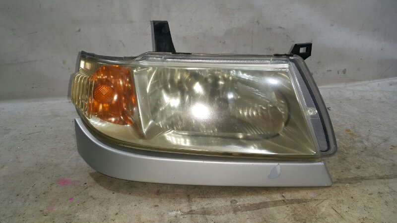 Фара MAZDA BONGO FRIENDEE SGLW правая (б/у)
