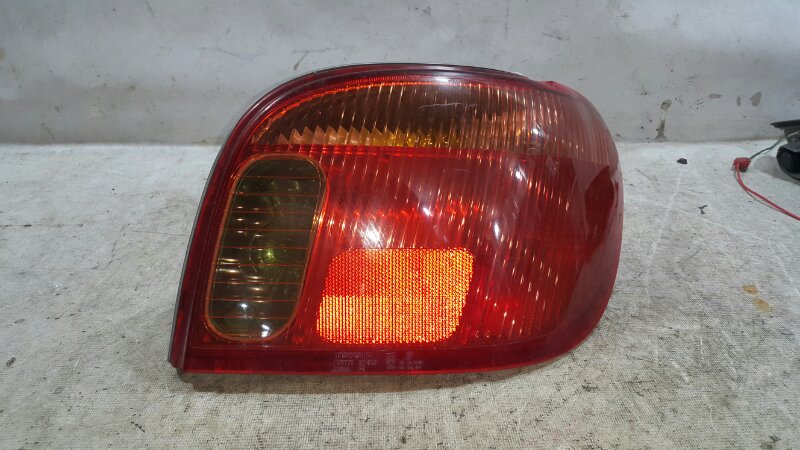 Стоп TOYOTA VITZ NCP15 правый (б/у)