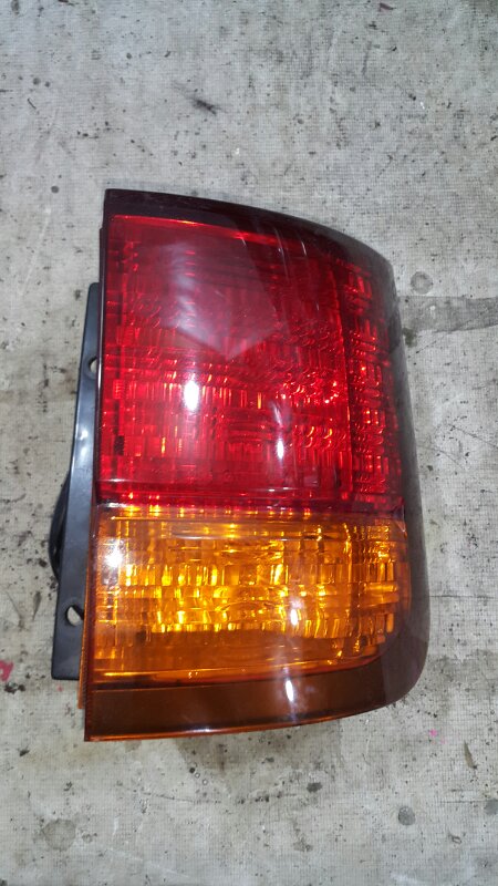 Стоп NISSAN ELGRAND ALE50 правый (б/у)