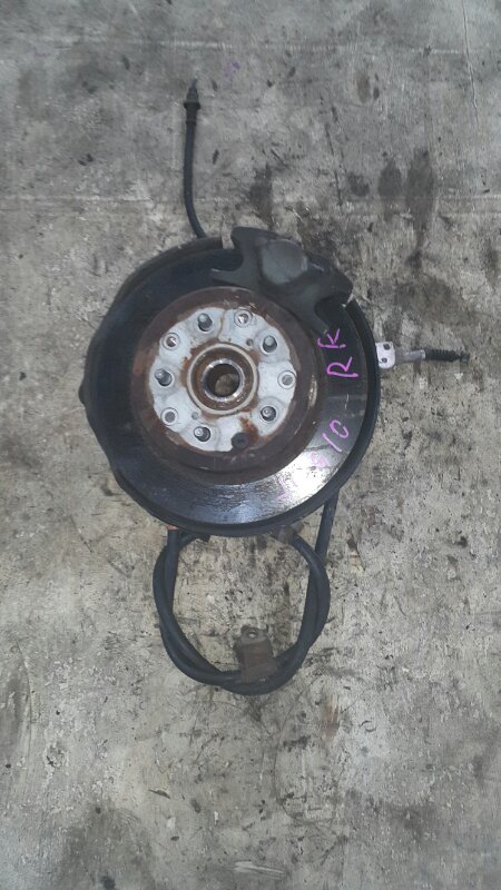 Ступица TOYOTA PROGRES JCG10 1JZ задняя правая (б/у)