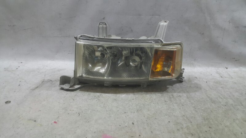 Фара TOYOTA BB NCP31 передняя левая (б/у)