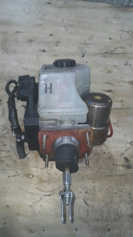 Главный тормозной TOYOTA PROGRES JCG10 1JZ (б/у)