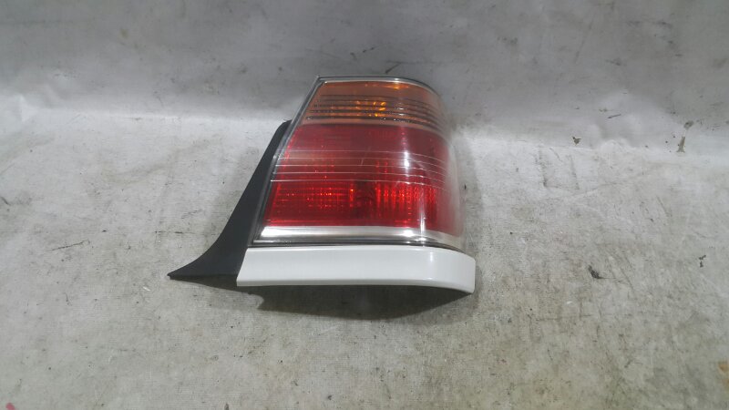 Стоп TOYOTA CROWN GS171 передний правый (б/у)