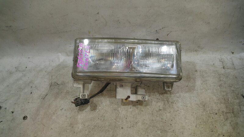 Фара MITSUBISHI CANTER FB501B передняя правая (б/у)
