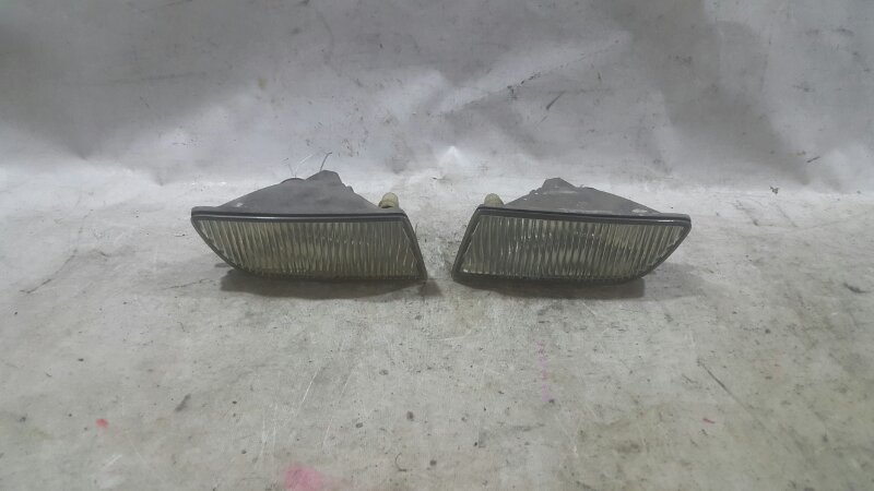 Туманка TOYOTA PROGRES JCG10 передняя (б/у)