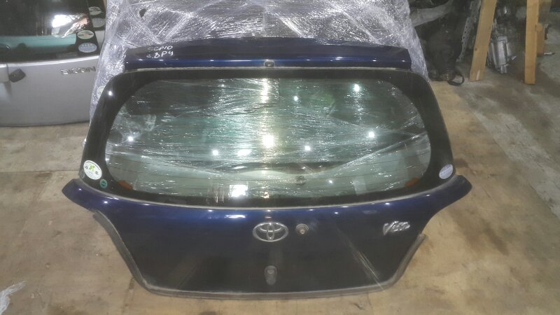 Дверь задняя TOYOTA VITZ SCP10 (б/у) Дверь задняя TOYOTA VITZ SCP10 (б/у)