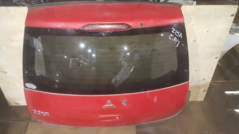 Дверь задняя MITSUBISHI COLT Z25A (б/у) Дверь задняя MITSUBISHI COLT Z25A (б/у)