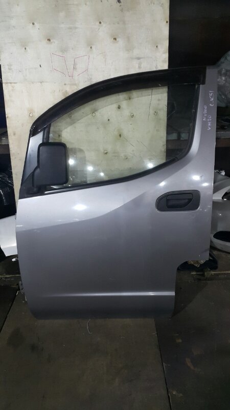 Дверь NISSAN NV200 VM20 передняя левая (б/у) Дверь NISSAN NV200 VM20 передняя левая (б/у)