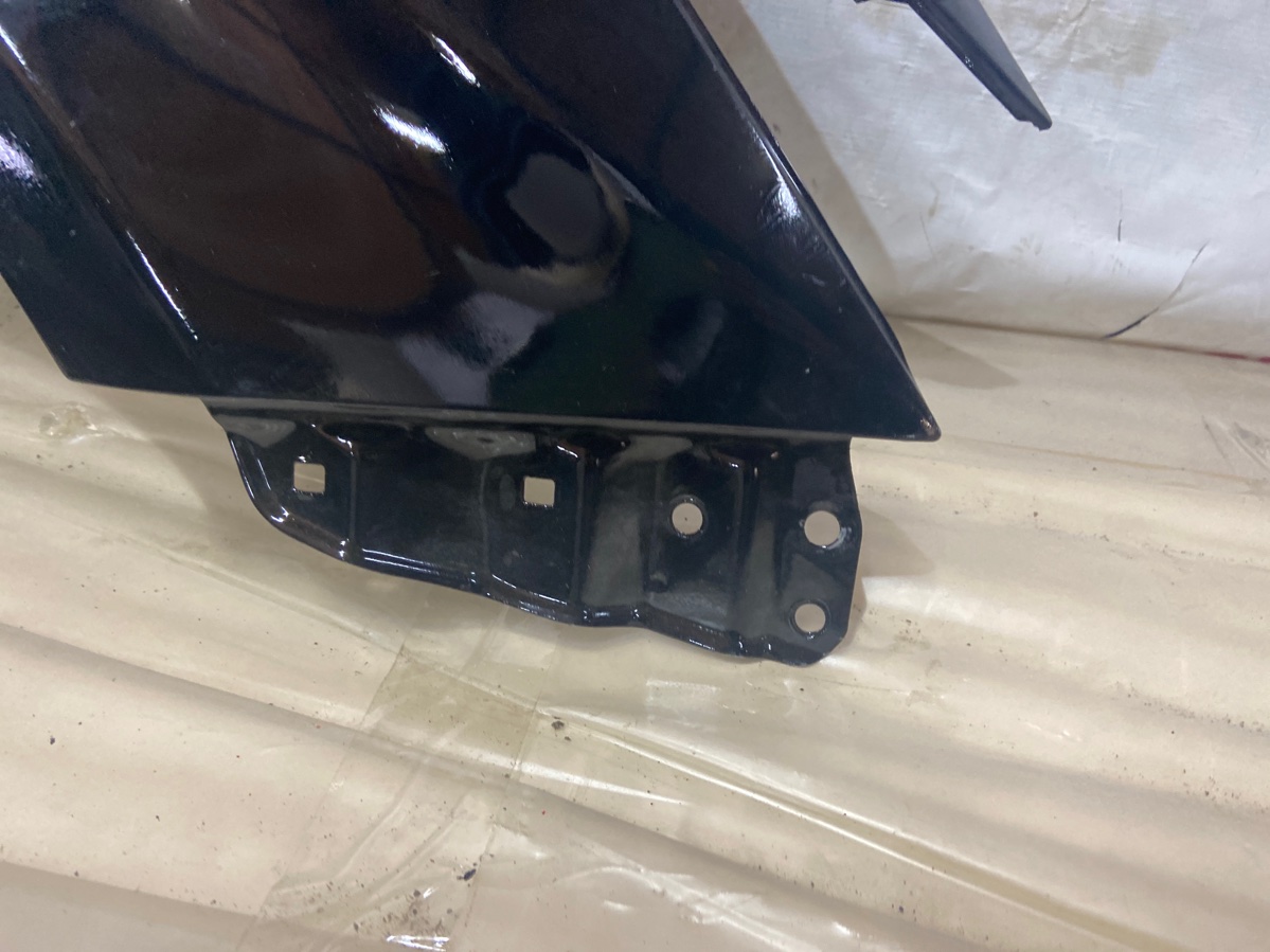 Крыло переднее правое Prius 2012 xw30