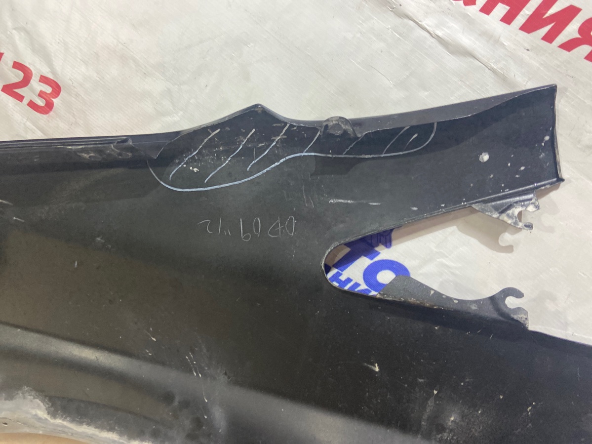 Крыло переднее правое Prius 2012 xw30