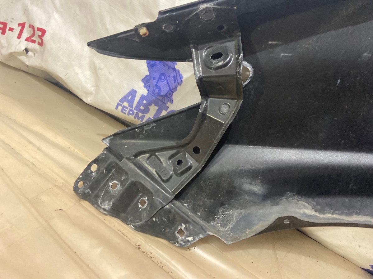 Крыло переднее правое Prius 2012 xw30