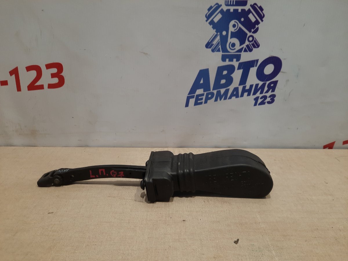 Ограничитель двери передний левый Audi Q7 2010 4L 4M0837267 контрактная