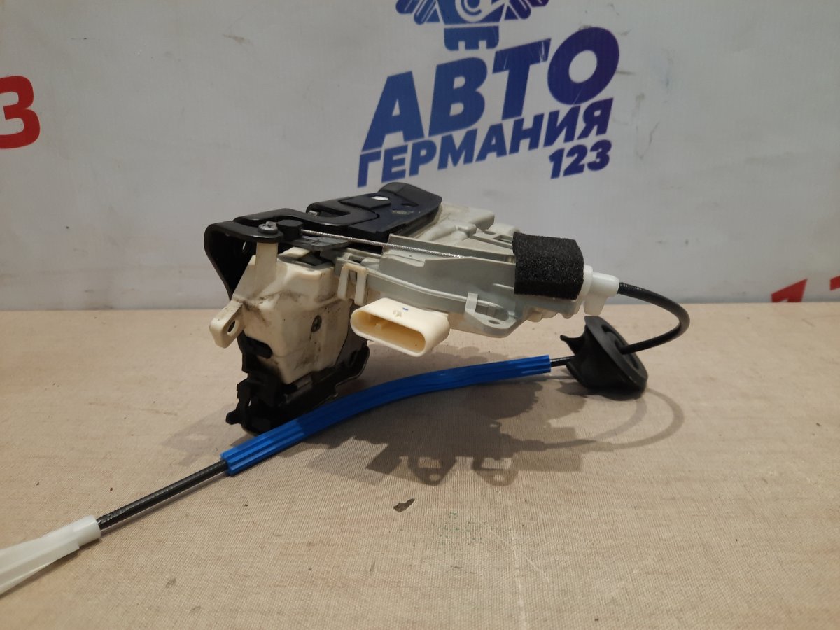 Замок двери передний левый Q7 2010 4L Замок двери передний левый Q7 2010 4L