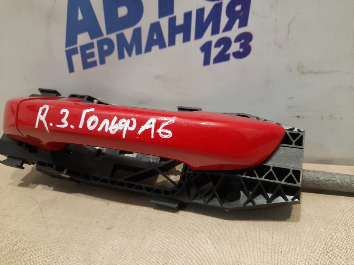 Ручка двери задняя правая Volkswagen Golf 6