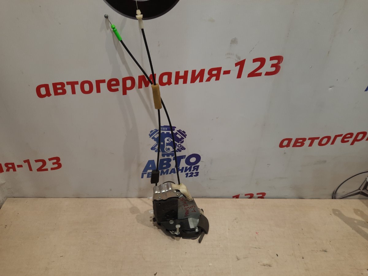 Замок двери задний левый Toyota Prius 2012 xw30 6906042021 контрактная