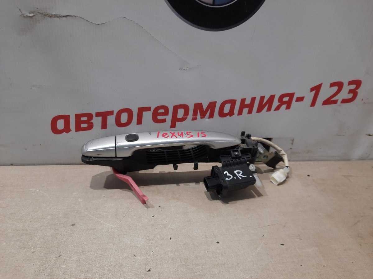 Ручка двери задняя правая Lexus IS 2008 II 8999130040 контрактная