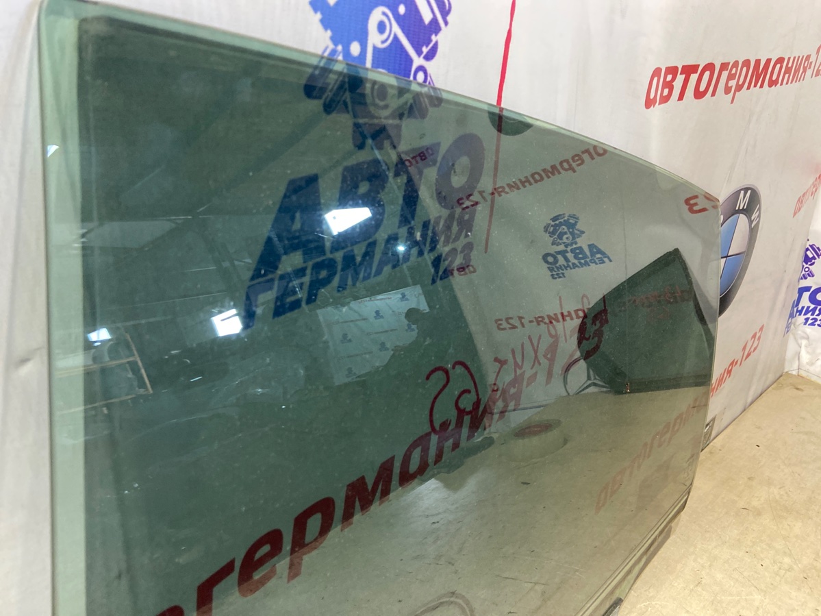 Стекло двери заднее левое GS 2007 300