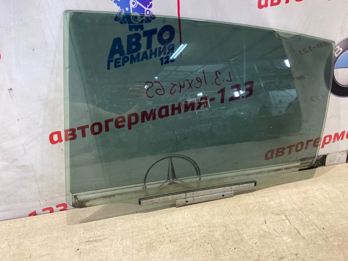 Стекло двери заднее левое GS 2007 300