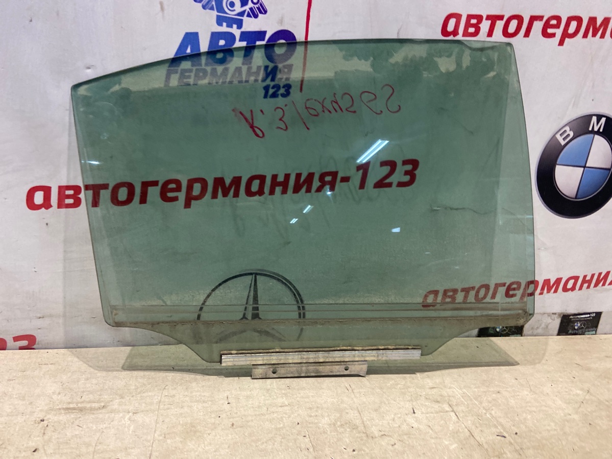 Стекло двери заднее правое IS 2007 II