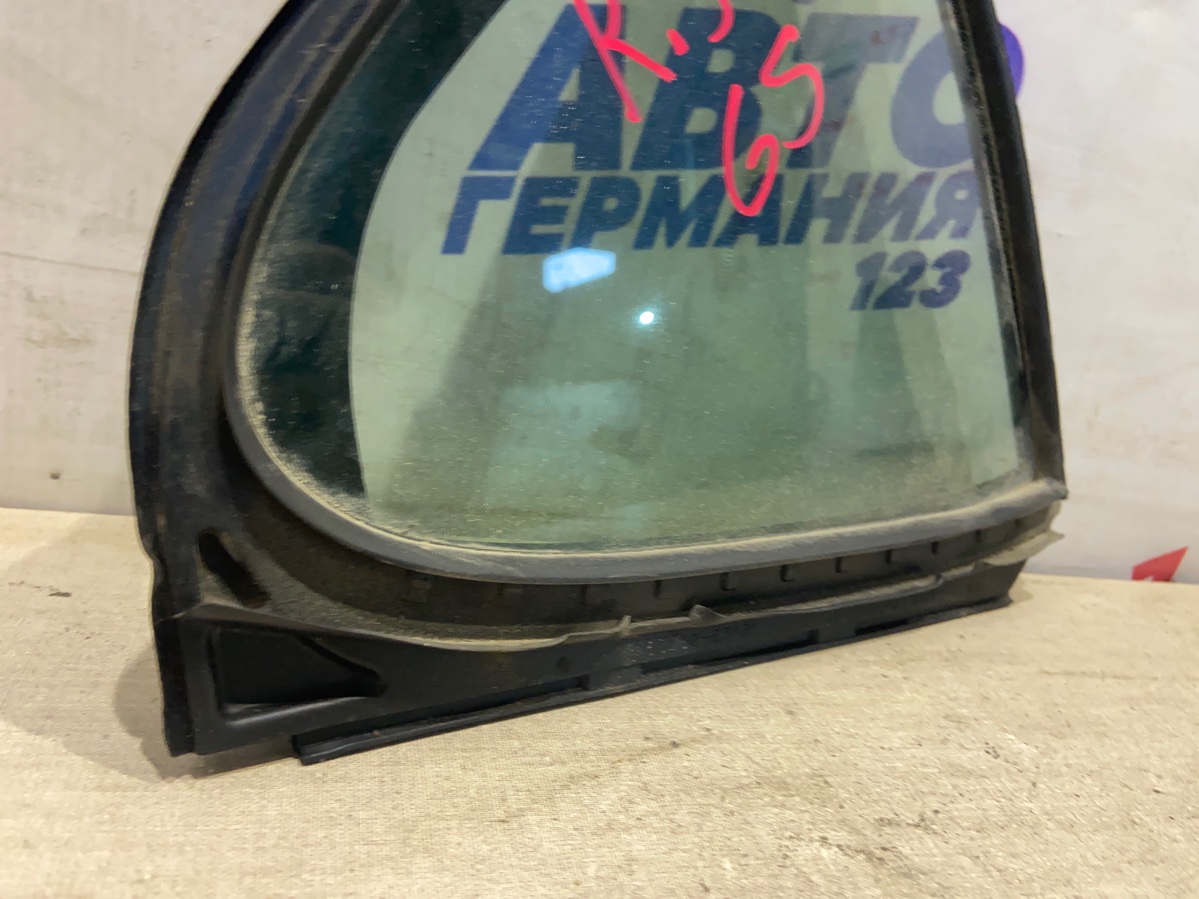 Форточка двери задняя правая GS 2007 300