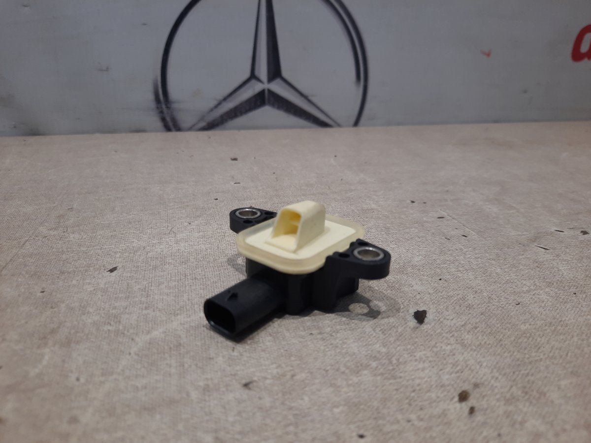 Датчик airbag Audi A6 C7