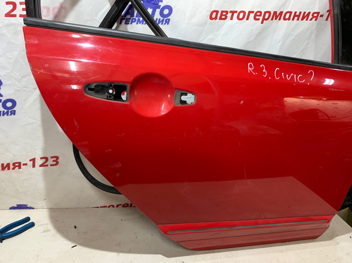 Дверь задняя правая Honda Civic VIII