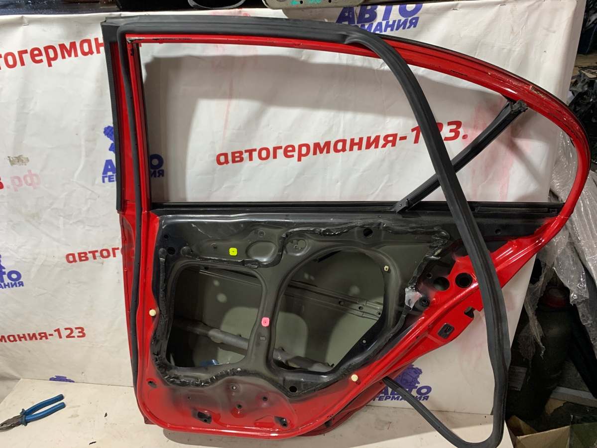 Дверь задняя правая Civic 2007 VIII