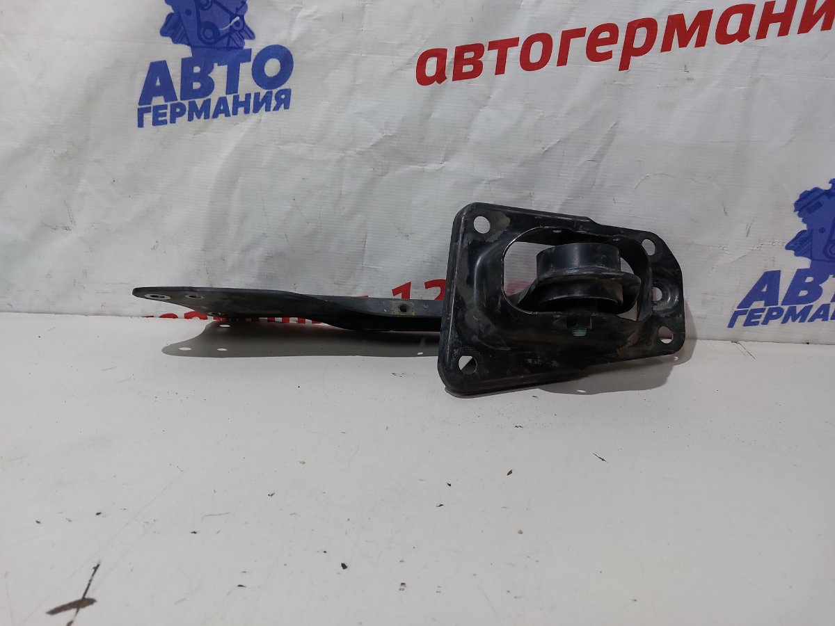 Рычаг задний левый Volkswagen Golf 2010 6 1K0505311AB контрактная