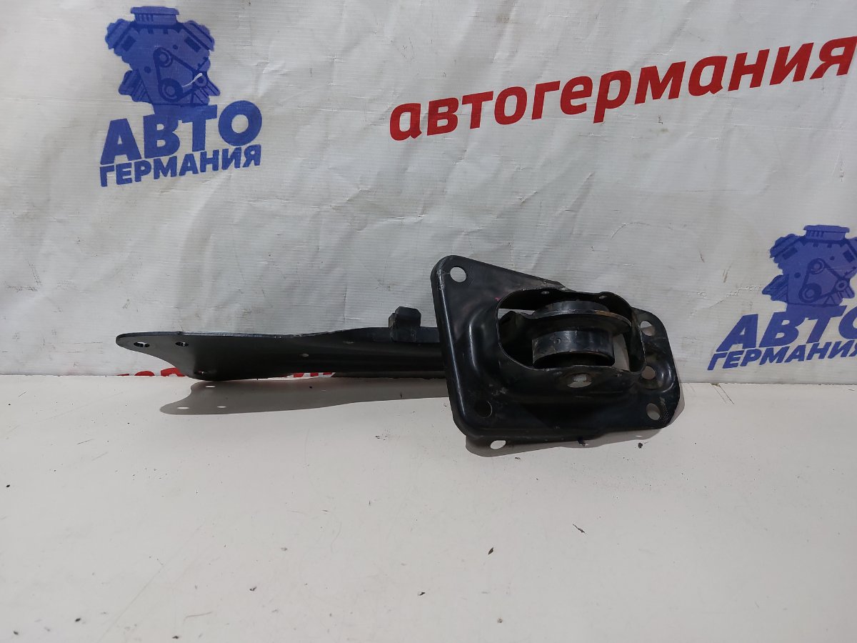 Рычаг задний правый Volkswagen Golf 2010 6 1K0505224K контрактная