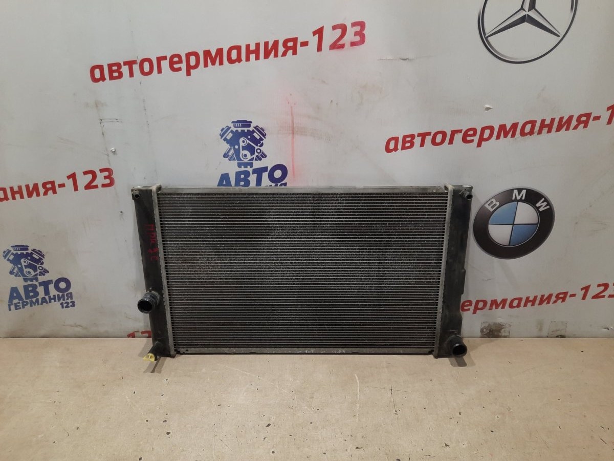 Запчасть радиатор двс Toyota Prius 2012 xw30 4221341041 контрактная Радиатор двс Toyota Prius 2012 xw30 4221341041 контрактная