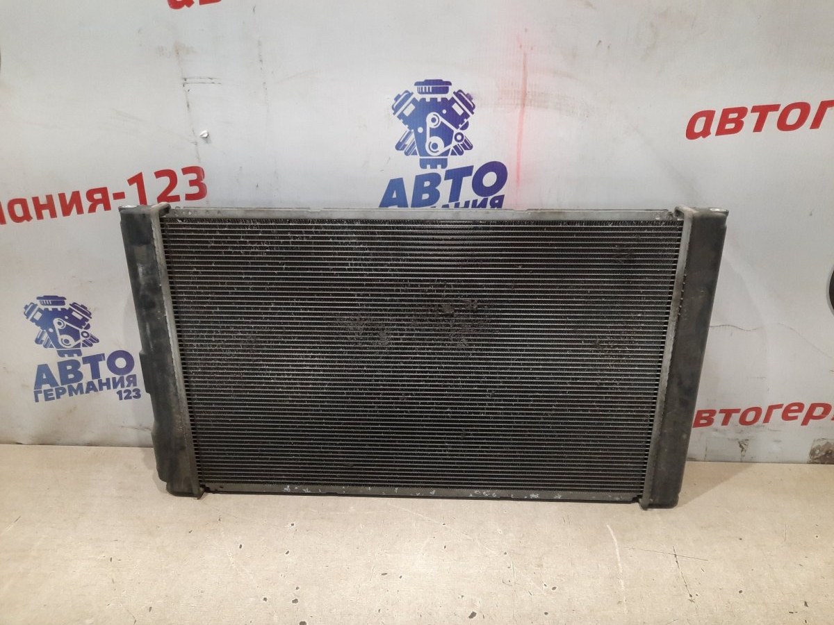 Радиатор двс Prius 2012 xw30 Радиатор двс Prius 2012 xw30