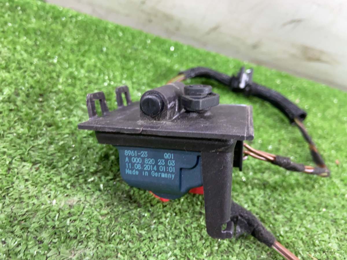 Активатор лючка бензобака C180 2014 W205 274.910