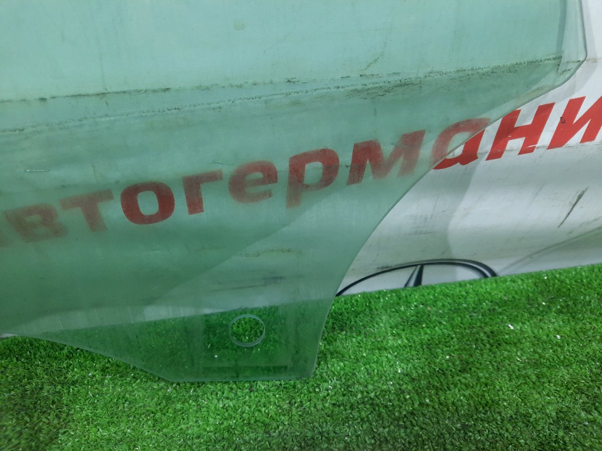 Стекло двери заднее правое A5 2009 8T Стекло двери заднее правое A5 2009 8T