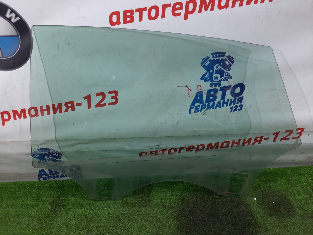 Стекло двери заднее левое Audi A5 2009 8T 8T8845205B контрактная