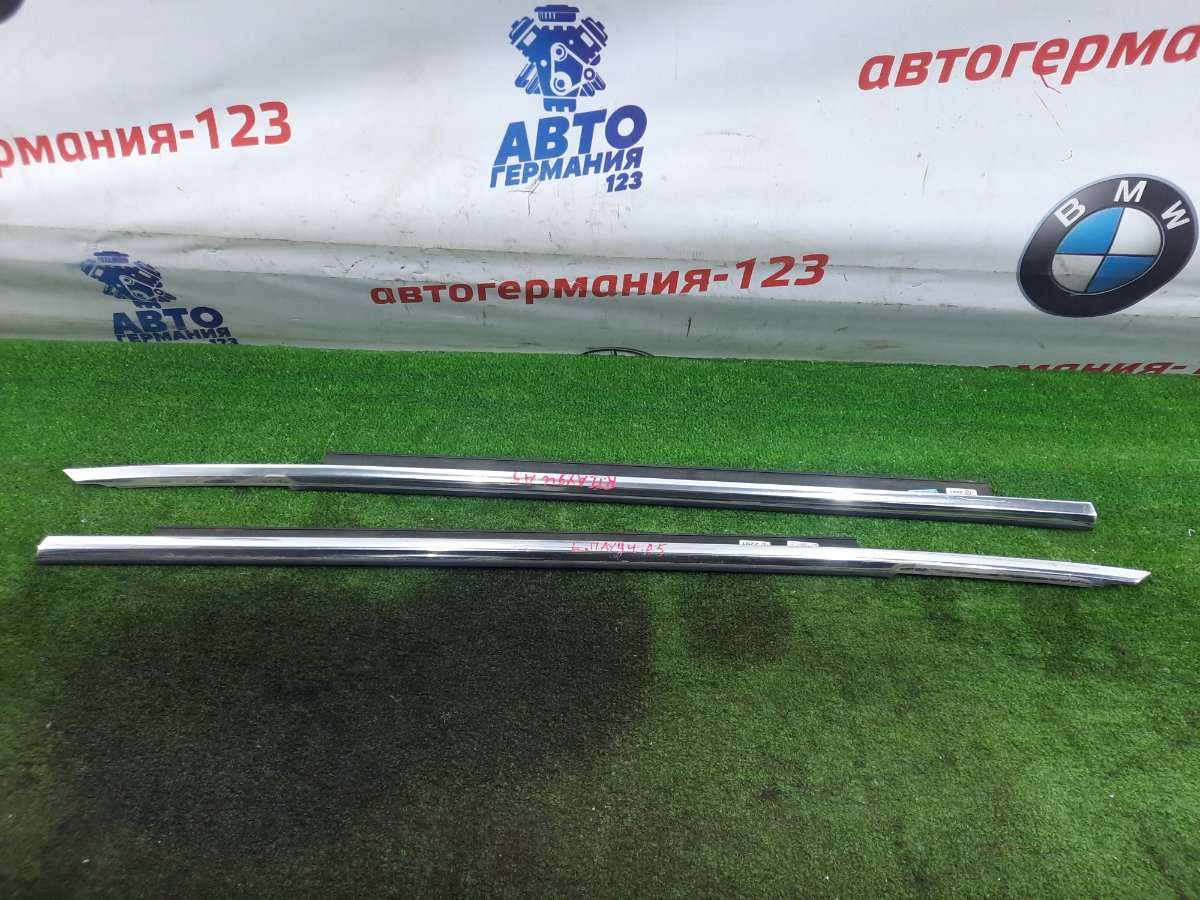 Молдинг двери передний Audi A5 2009 8T 8K0853283 контрактная
