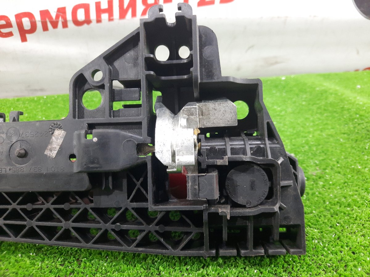 Ручка двери передняя левая A5 2009 8T