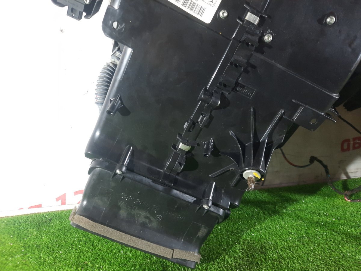 Корпус печки GL450 2006 X164 273.923