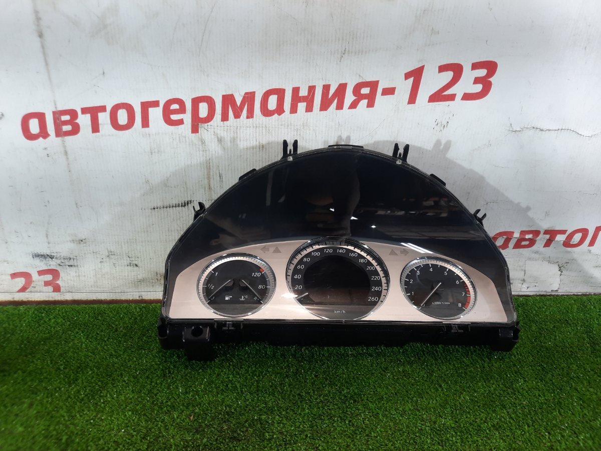 Панель приборов Mercedes GLK300 2010 X204 272.948 A2049003105 контрактная