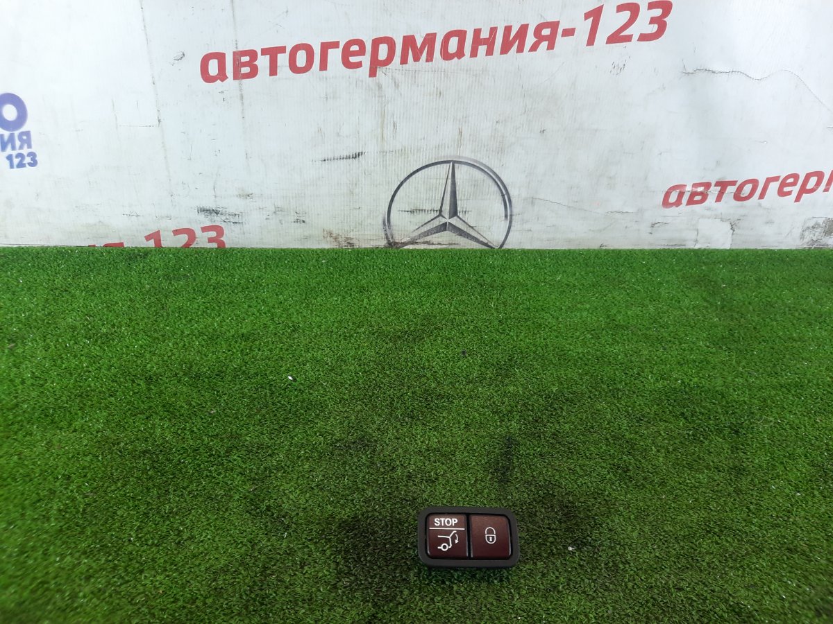 Кнопка Mercedes GLK300 2010 X204 272.948 A2128210551 контрактная