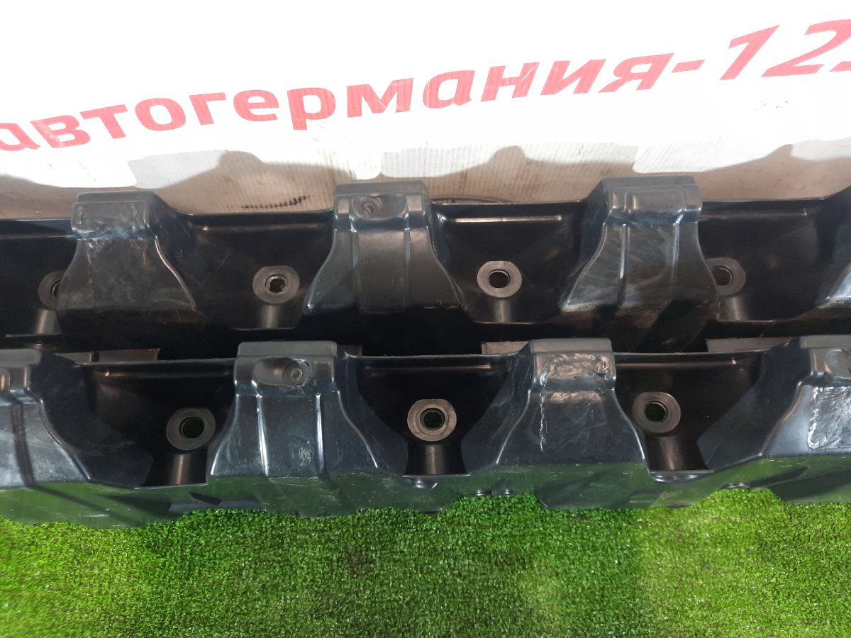 Кронштейн порога GLK300 2010 X204 272.948