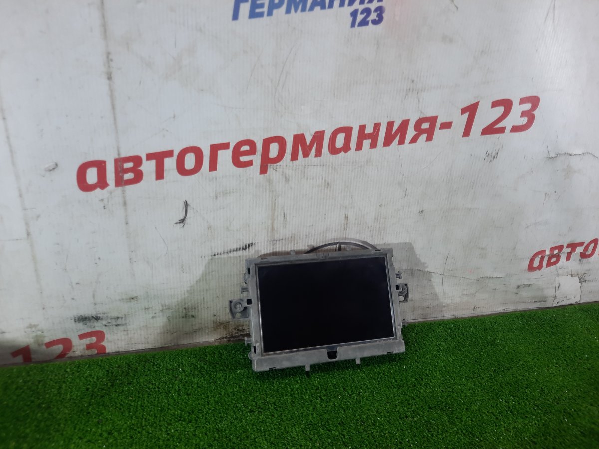 Монитор Mercedes GLK300 2008 X204 272.948 контрактная