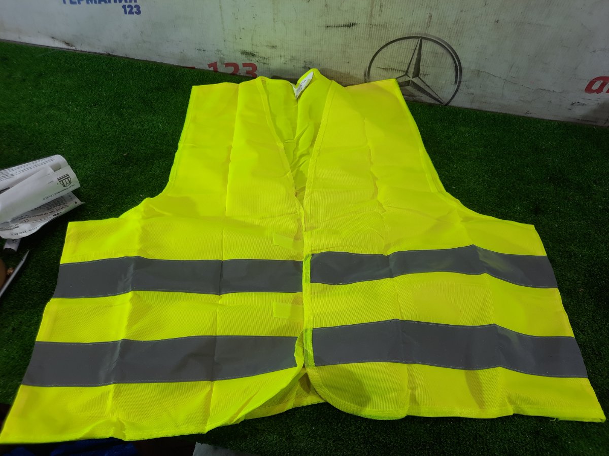 Светоотражающий жилет C180 2014 W205 274.910 Светоотражающий жилет C180 2014 W205 274.910