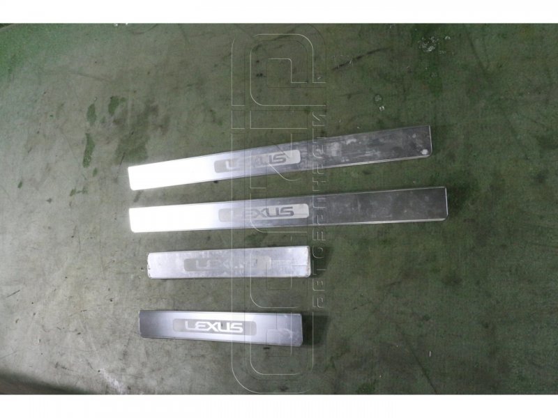 Накладка на порог салона GS460 URS190 1URFSE