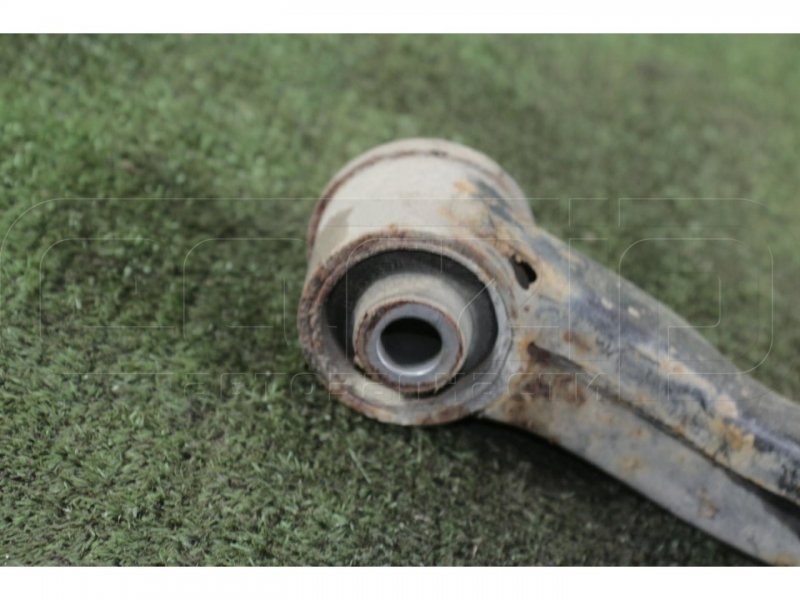 Рычаг передний левый Mitsubishi Pajero V75