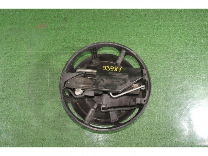 Запчасть набор инструментов MERCEDES CLS500 218 контрактная Набор инструментов MERCEDES CLS500 218 контрактная