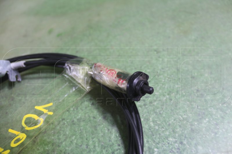 Трос лючка топливного бака Toyota Wish ANE11 1AZFSE