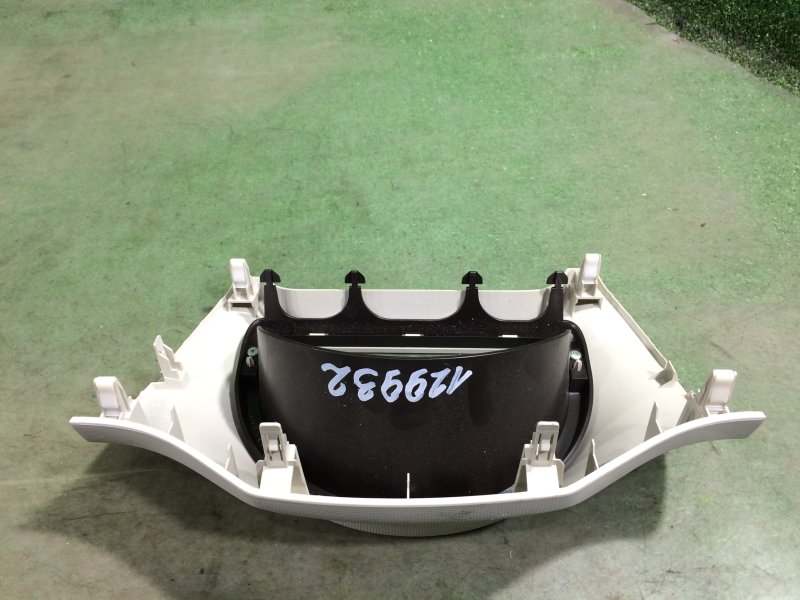 Консоль панели приборов Passo 2012 KGC30 1KR