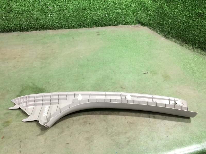 Накладка на стойку лобового стекла левая Toyota Passo KGC30 1KR