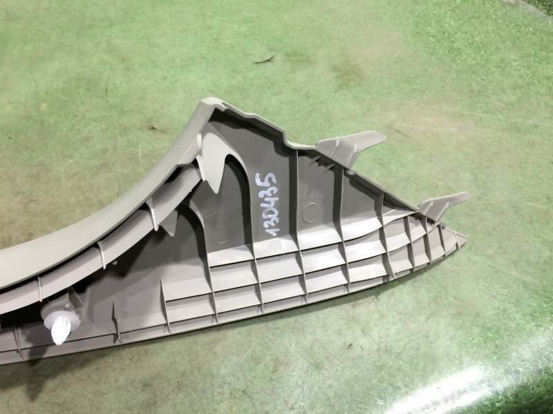 Накладка на стойку лобового стекла левая Passo 2015 KGC30 1KR