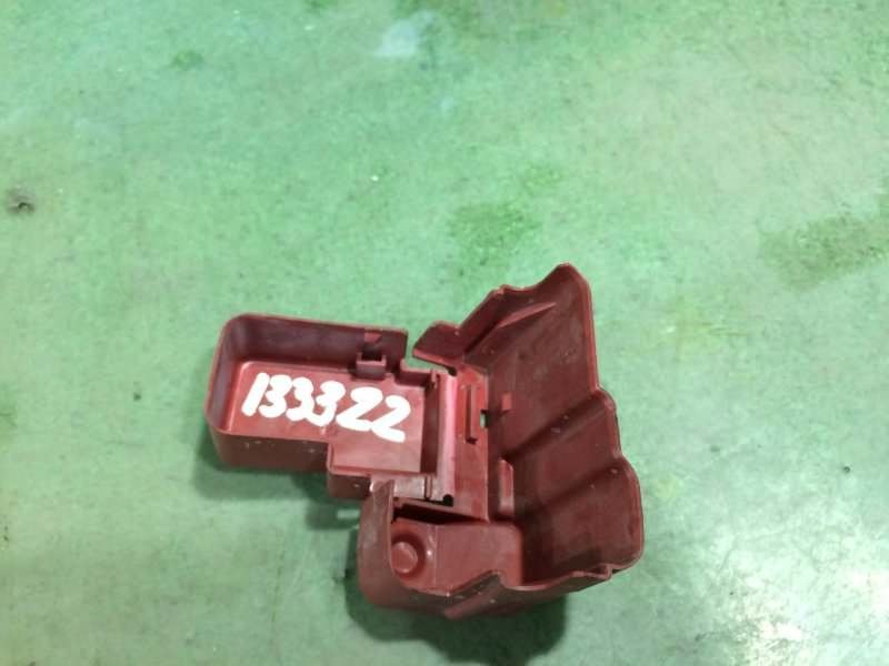 Крышка клеммы аккумулятора Toyota Passo KGC30 1KR